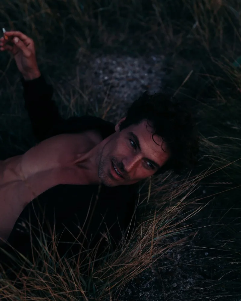 Out of Season — portrait session on the Normandy coast by Efimtsev Nicholas / Séance portrait sur la côte normande
