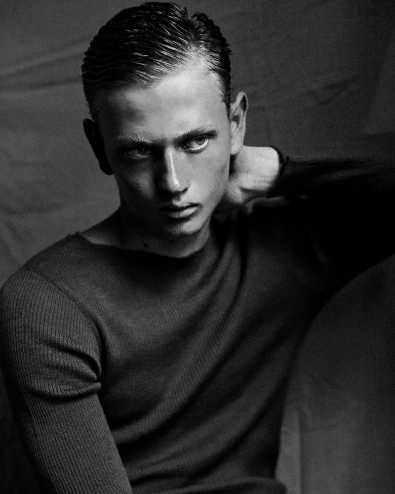 Business portrait in Paris by Efimtsev Nicholas / Portrait professionnel à Paris